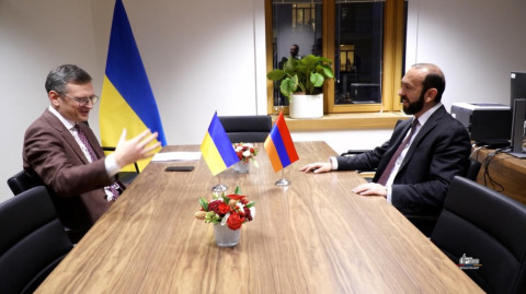 Ararat Mirzoyan met with Minister of Foreign Affairs of Ukraine