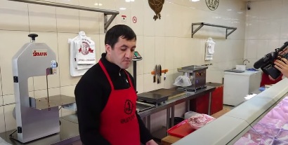 Տեսչական մարմինը Ամանորի շեմին Գումի շուկայի մսավաճառին տուգանեց 550 հազար դրամով
