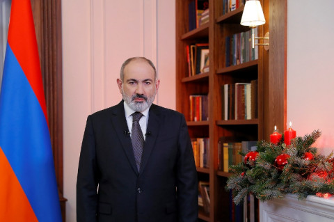 «Թագավորը իր հույսը դրեց տիրոջ վրա».  Փաշինյանը սաղմոս կարդաց Սուրբծննդյան ճրագալույցին