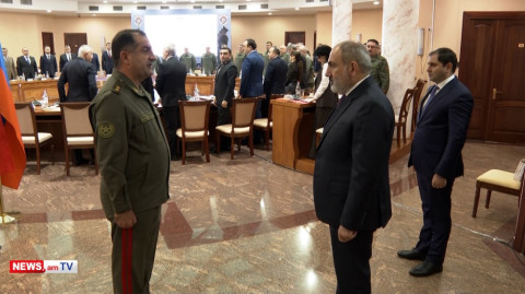 Փաշինյանն այցելել է Պաշտպանության նախարարություն