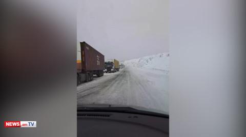 Գյումրի–Աշոցք ճանապարհին վատ եղանակի պատճառով բեռնատարներ են կուտակվել