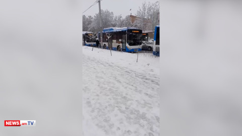 Ոչ ձյունն են մաքրել, ոչ աղն են ցանել. ավտոբուսների վարորդները հրաժարվում են երթուղի դուրս գալ