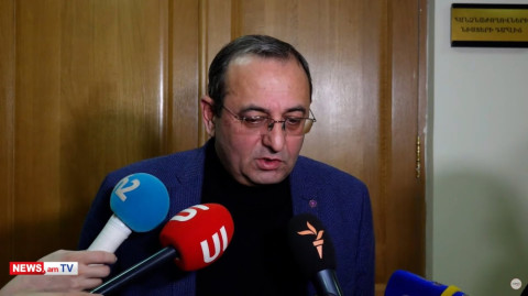 Նիկոլ Փաշինյանին ո՞վ է բանի տեղ դնում, նրա ասածն Ալիեւը պիտի անի՞. Արծվիկ Մինասյան