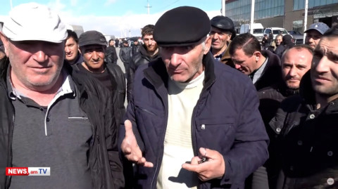 «Ռուսի ունիտազ մաքրելով, օրերով առանց լողանալ մնամ ու բերեմ փողը տա՞մ Նիկոլին». «խոպանչիների» ակցիան
