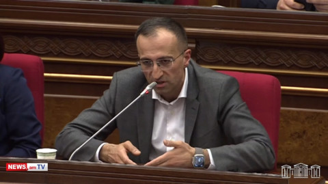 Իմ սիրտը ցավում է, որ իմ տված հարկից սարքած ճանապարհը քանդում են ու թողնում. Արսեն Թորոսյանը դժգոհեց