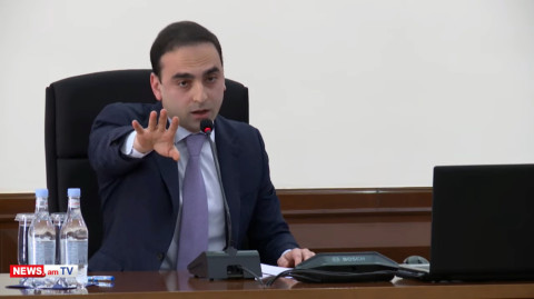 «Մանկապարտեզ հո չի՞, անտեր ամեն ինչը չափ ու սահման ունի». լեզվակռիվ Ավինյանի եւ ընդդիմադիրների միջեւ