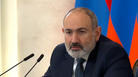 Արշակ Կարապետյանը զեկուցեց՝ սահմանին հանգիստ է, երբ նույն պահին ադրբեջանցիները դիրքեր էին վերցնում. Փաշինյան