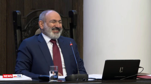 «Չունի երեխա, բայց ունի հիպոտեկ». Փաշինյանի անզուսպ ծիծաղը Կառավարության նիստին