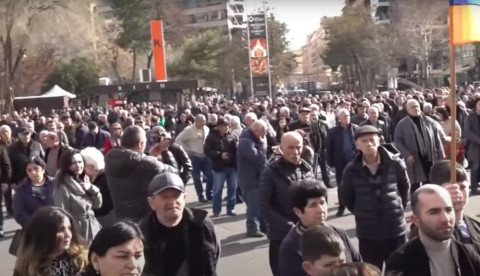 Արցախցիների բողոքի ակցիան Ազատության հրապարակում