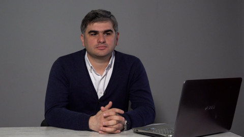 Ինչո՞ւ է դոլարը գահավիժում․ մեկնաբանում է տնտեսագետը
