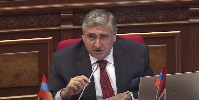 Արտակ Քամալյանենց տան մոտ մի հատ նենց փոս է առաջացել, ոնց որ «Սմերչով» խփած լիներ․ Արթուր Խաչատրյան