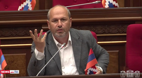 «Սիրային հարաբերություն՝ առանց սեռական հարաբերության, դա ո՞րն է»․ Նազարյանը՝ ՔՊ-ի նախագծի մասին