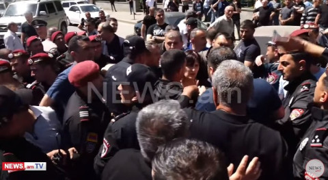 ԼՈւՐԵՐ | ՈւՂԻՂ ԵԹԵՐ | Տավուշում իրավիճակը լարված է, Նոյեմբերյանում նույնպես բողոքի ակցիա է