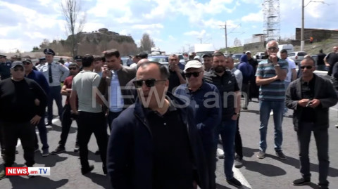 Եթե թուրքի հետ ուզում են ապրեն, Ալիեւին թող խնդրեն՝ մի գյուղ տա, ՔՊ–ականները գնան ապրեն. քաղաքացիներ