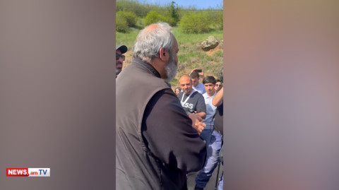 Եռագույնը պետք է հաղթի սեւ ու սպիտակին. Բագրատ Սրբազանը՝ՀՅԴ երիտասարդաց միության անդամներին