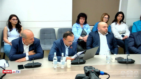 Գուցե խոստովանական ցուցմունք են կորզում և ազատ արձակո՞ւմ. Արսեն Թորոսյանը կոշտ քննադատեց դատախազին