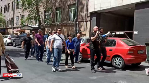«Ոտքի կանգնեք, հակառակ դեպքում Երեւանը կարող է կրկնել Ստեփանակերտի ճակատագիրը». ակցիա մայրաքաղաքում