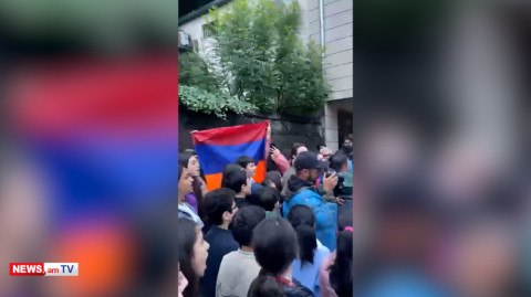 Իջեւանում Բագրատ Սրբազանին դիմավորեց «Տա հույս» երգչախումբը. նրանք միասին կատարեցին ՀՀ հիմնը
