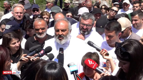 Վահե Ղազարյան, որևէ հրահրում, առաջին պատասխանատուն դուք եք լինելու և ձեր անմիջական ղեկավարը. Սրբազան
