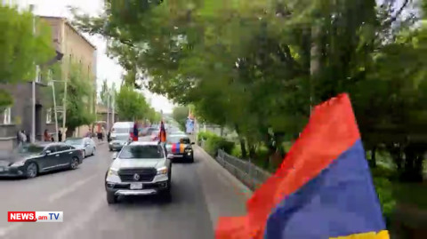 Բողոքի մեծ ավտոերթ Գյումրիում