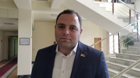 Այդքան լրջացե՞լ է իրավիճակը. մի քանի հոգի հավաքվել ու իմպիչմենտ է պահանջու՞մ. ՔՊ-ական
