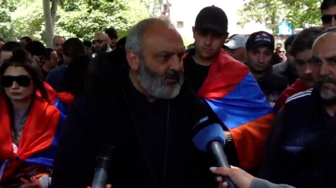 Վաղը հավաքվելու են քաղաքական բոլոր ուժերը. Բագրատ Սրբազան