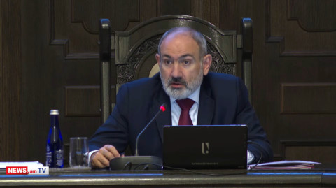 Հոգեբանական խնդի՞ր է, թե՞ սոցիալական. Փաշինյանի դարդը կրկին ցնցուղն ու գնդակն է