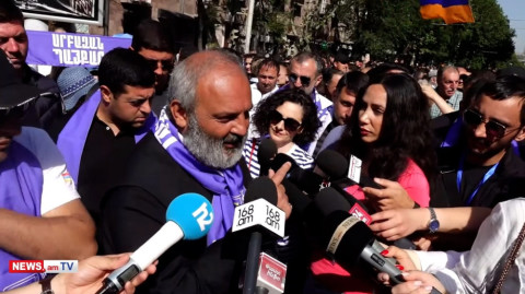 Այս իշխանությունները վախի ու ցայտնոտի մեջ են ապրում. Բագրատ Սրբազան