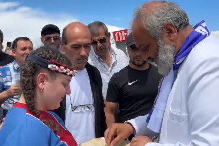 ՈւՂԻՂ. Բագրատ Սրբազանը հասել է Գյումրի