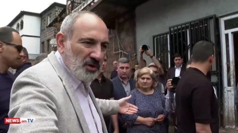 Ջրհեղեղի համար եք շնորհակա՞լ, դուք պրոբլեմներից խոսեք. Փաշինյանը՝ Սանահին կայարանի բնակիչներին