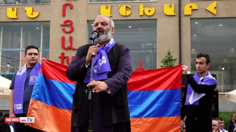 Հունիսի 9-ին՝ վճռական գործողություն, ո՛չ աջ, ո՛չ ձախ. Բագրատ Սրբազանը` Վանաձորում