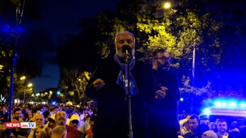 Տեղեկություն չունենք, թե Փաշինյանը որտեղ է․գնանք կառավարության շենք, տեսնենք այնտեղ է․Բագրատ սրբազան