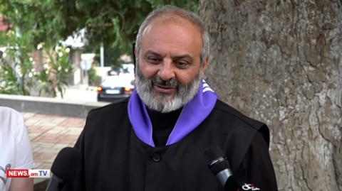 Սա սահմանազատում չէ, սա հողերի հանձնում է. Բագրատ Սրբազանը` Սյունիքում