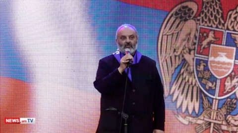 Շնորհավորում եմ հայրենիք ունեցող մարդկանց, պետությունն իրենց ուսերին կրող մարդկանց. Բագրատ Սրբազան