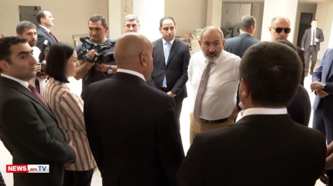 Հույս կա՞, որ այս տարի աշակերտներն այստեղ կգնան դասի. Փաշինյանը՝ Փարաքարի կառուցվող դպրոցում