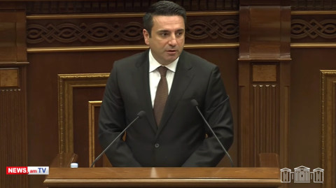 Ես ո՞ւմ հետ քննարկեմ, Արցախի պաշտոնյա այլեւս գոյություն չունի. Ալեն Սիմոնյան