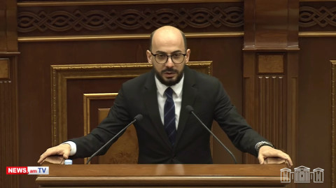 ԼՂ պատգամավորների հետ նախ իրավապահները պետք է հանդիպեն. Արթուր Հովհաննիսյան