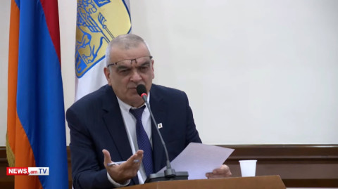 «Լռեք քույրիկ ջան, ձեր մակարդակը տեսա». ՔՊ–ականը՝ ավագանու կին անդամին