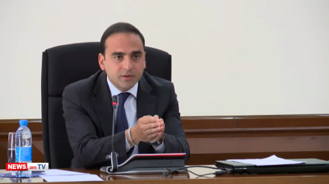 Աշխատանքից հետո ճանապարհ ինչքա՞ն պիտի քանդենք՝ 1, 2...5՞. Ավինյանի նյարդերը տեղի տվեցին