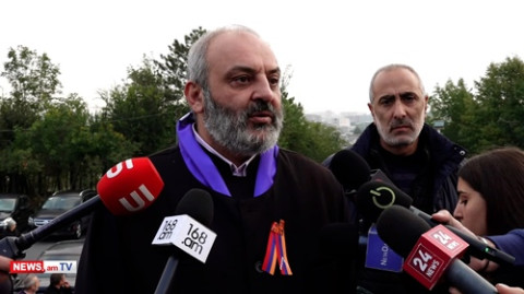 Աստված թող մեզ ուժ տա, որ այդ հաղթանակները Եռաբլուրին վերադարձնենք. Բագրատ Սրբազանը՝ Եռաբլուրում