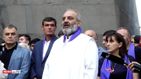 Վտանգված է նաեւ ցեղասպանության ճանաչման եւ դատապարտության գործընթացը. Բագրատ Սրբազան