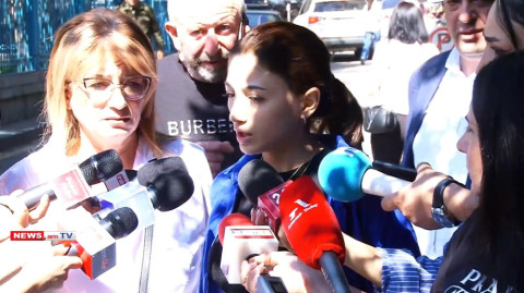 «Ադրբեջանցիներն են մտել մարդկանց մեջ, պայթեցրել». բենզինի պահեստի պայթյունից անհետ կորածի կին