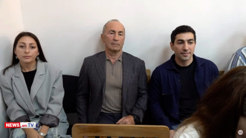 Ես եկել եմ՝ բարի կամք դրսեւորելով. Քոչարյանը հրաժարվեց նստել մեղադրյալի համար նախատեսված հատվածում