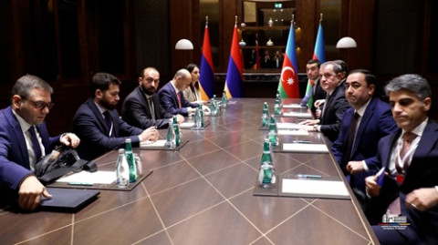Կադրեր՝ Միրզոյանի եւ Բայրամովի հանդիպումից Ստամբուլում