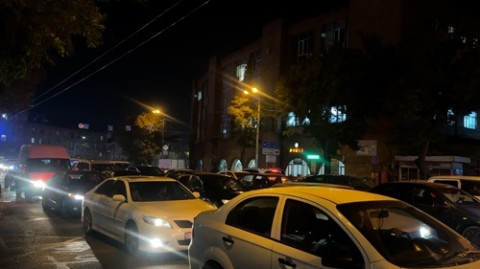 Երեւանում երթեւեկությունը կաթվածահար է