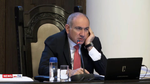 Ինչքա՞ն կարելի ա ըսենց. Փաշինյանն առաջին նկատողությունն արեց ՏԿԵ նորանշանակ նախարարին
