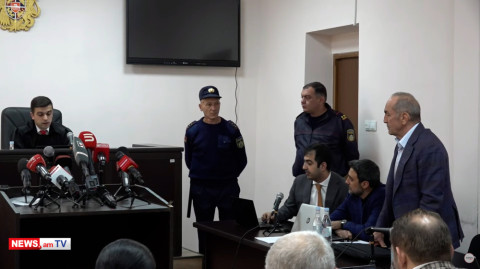 Ձեր հարցից եզրակացնում եմ՝ ծանոթ չեք գործի նյութերին, թե չէ այդ հարցը չէիք տա. Քոչարյանը՝ դատավորին