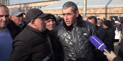Մարդը 100 դրամանոց չունի, իջեցնե՞նք ավտոբուսից. ավտոբուսի վարորդները գործադուլ են անում