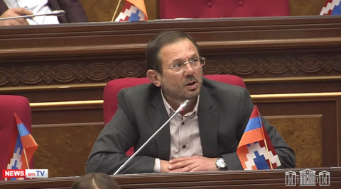 «Թութակի պես թիմում ձեր ասածներն են կրկնում». Գեղամ Մանուկյանը` Փաշինյանին