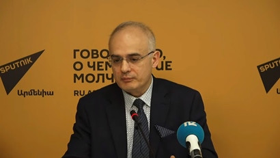 Այդ անգրագետ մարդը իր կնոջ հետ միասին ղեկավարում է «կրթությունը նորաձև է» կամպանիան․ Լևոն Զուրաբյան